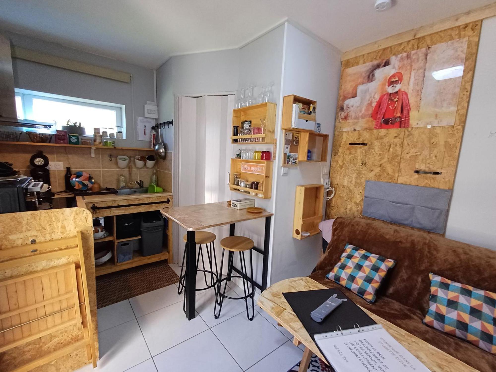 Studio 10M2, Terrasse 18M2 , Parking, Piscine Et Accueille Les Animaux Quissac  외부 사진
